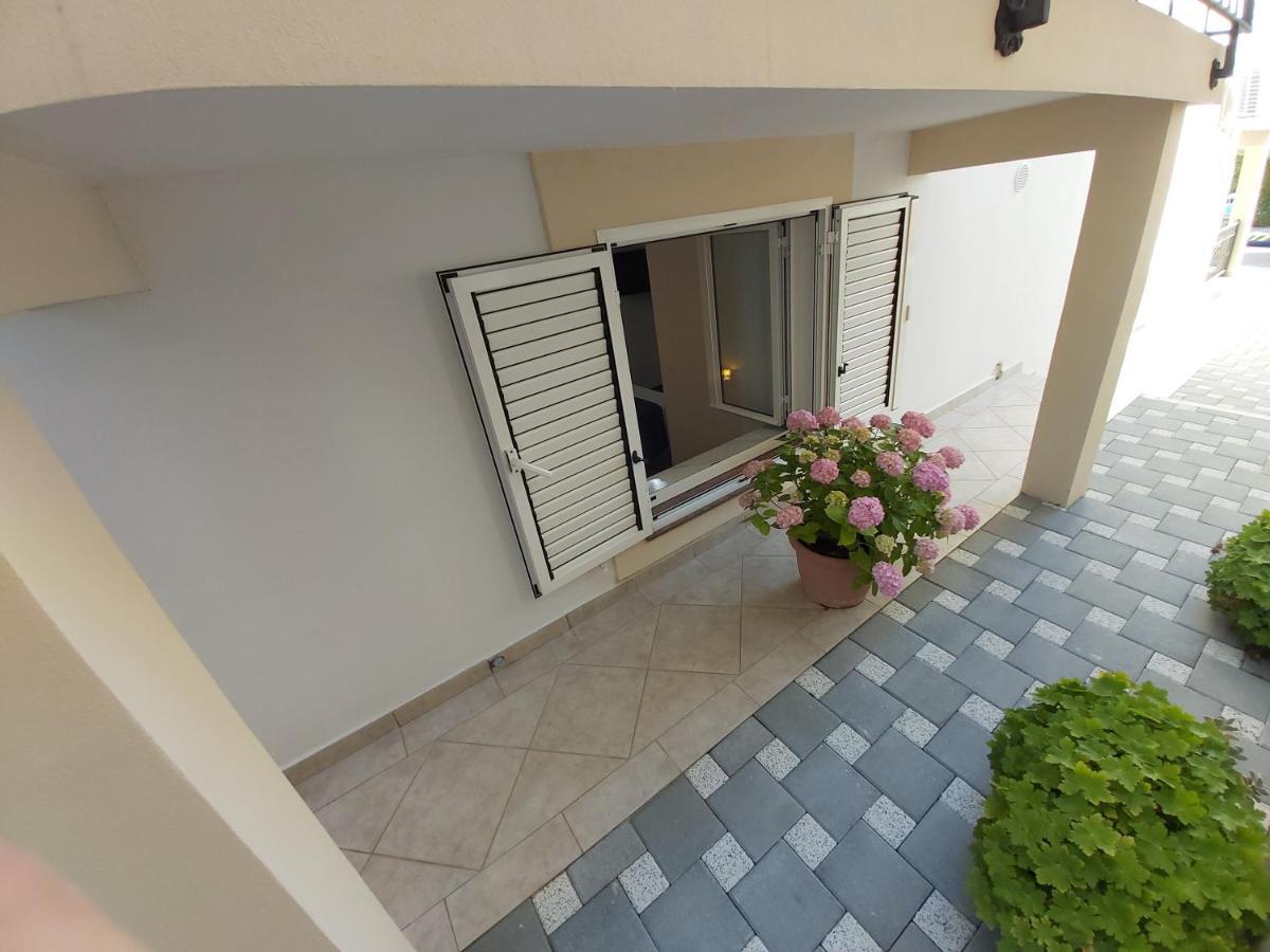 Apartments Ka - Ro Bibinje Luaran gambar