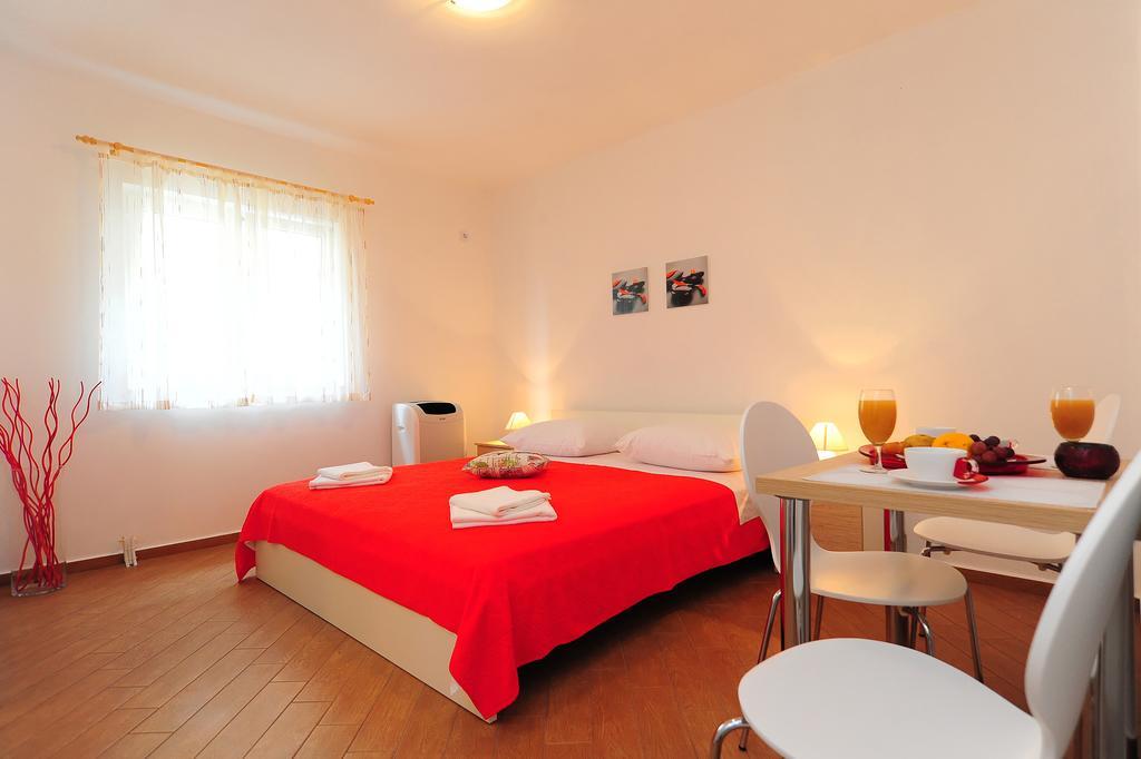 Apartments Ka - Ro Bibinje Bilik gambar