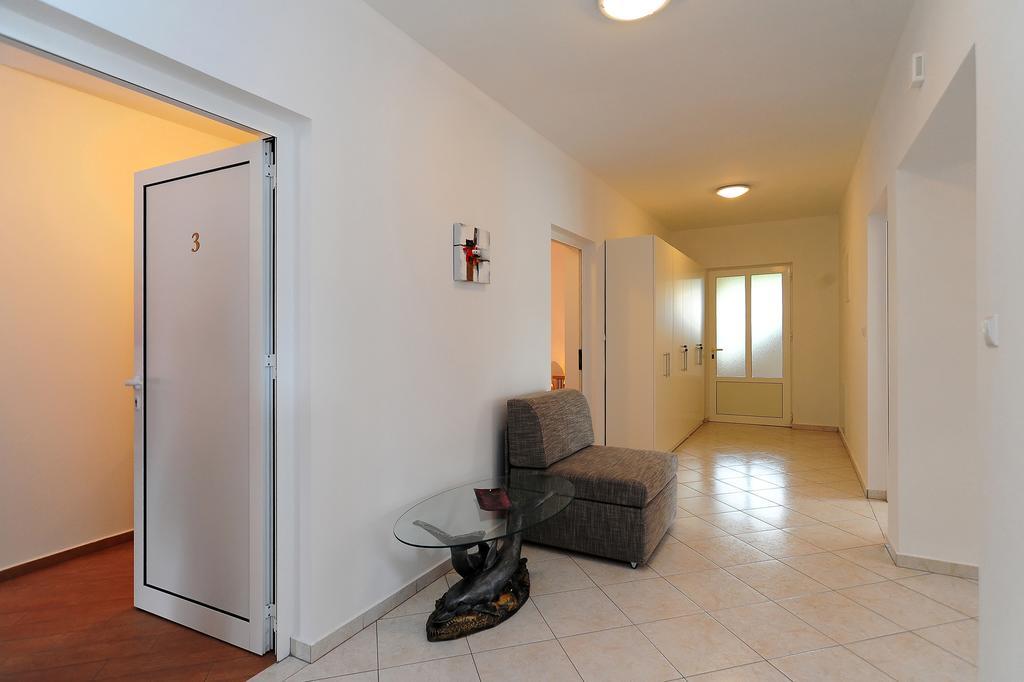 Apartments Ka - Ro Bibinje Bilik gambar