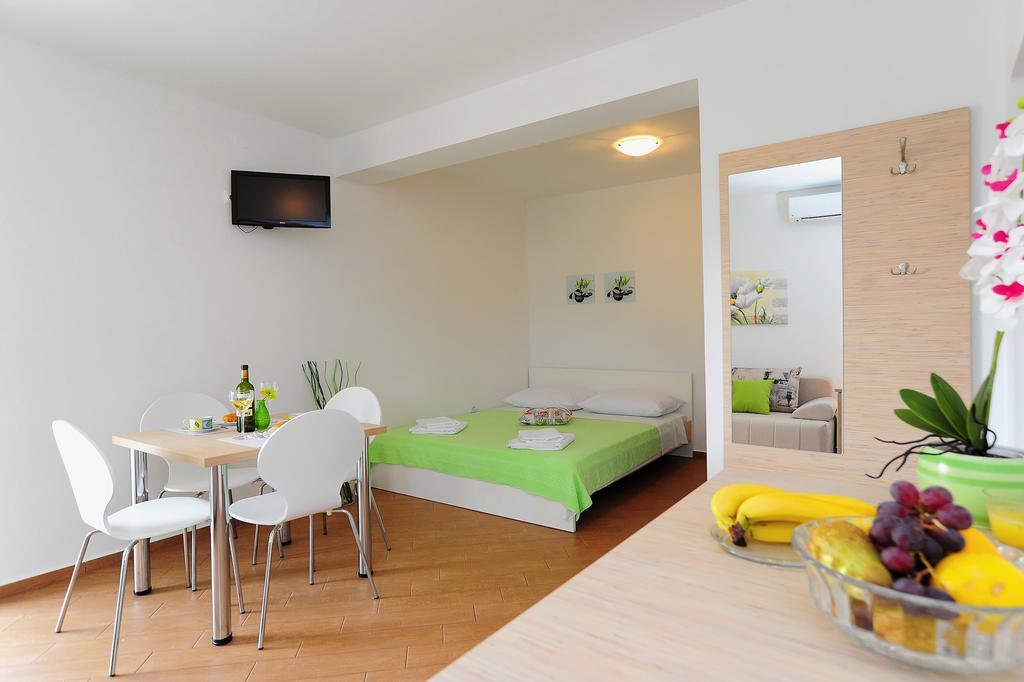 Apartments Ka - Ro Bibinje Bilik gambar