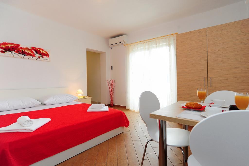 Apartments Ka - Ro Bibinje Bilik gambar