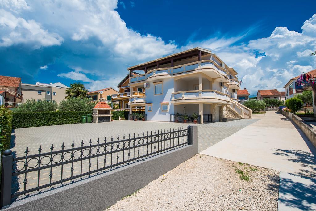Apartments Ka - Ro Bibinje Luaran gambar