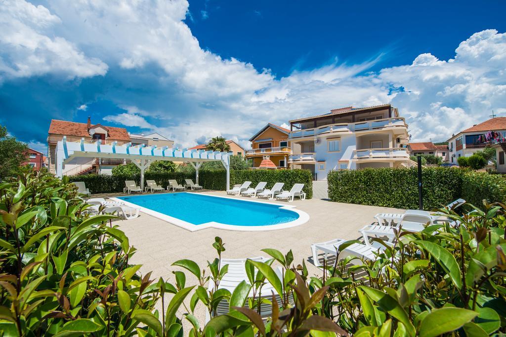 Apartments Ka - Ro Bibinje Luaran gambar