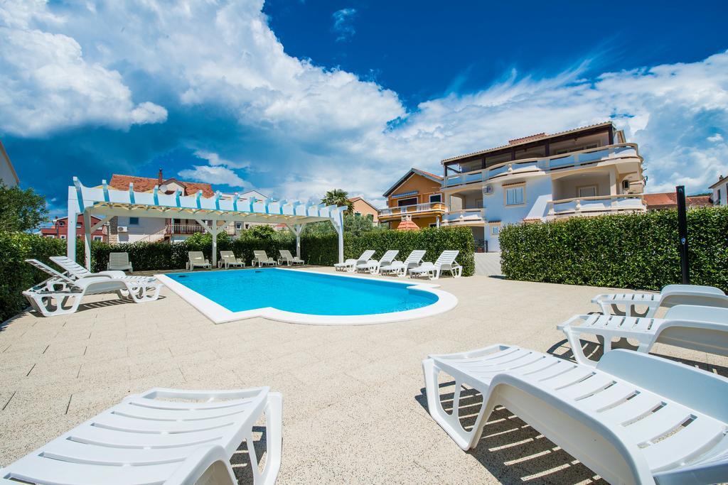 Apartments Ka - Ro Bibinje Luaran gambar